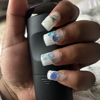Princess nails &spa - Left hand looks okay. But uneven.. - Nail Salons Near Me - Columbus, Georgia