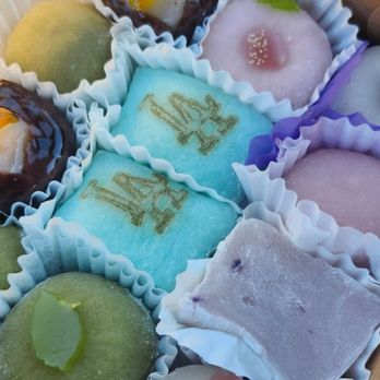 Fugetsu-Do - Candy Stores Near Me - Los Angeles, California