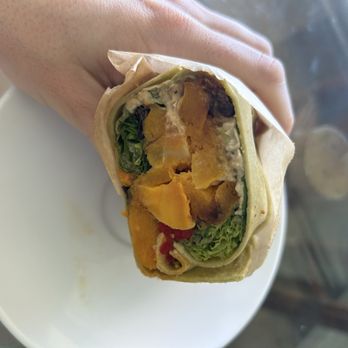 Tucker & Bevvy - Butternut squash hummus wrap - Breakfast & Brunch Near Me - Honolulu, Hawaii Tucker & Bevvy - Butternut squash hummus wrap - Breakfast & Brunch Near Me - Honolulu, Hawaii