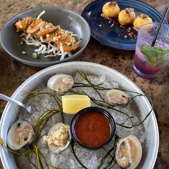 Rooney's Oceanfront Restaurant - Little or Top Neck Clams - Seafood Near Me - Long Branch, New Jersey