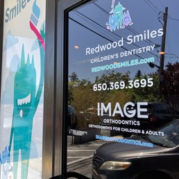 Redwood smiles on Birch street in Redwood City
