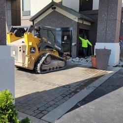 Holiday Inn Express & Suites Lebanon - Construction started early.