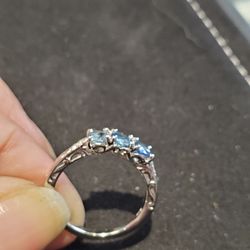 Cleveland Jewelry Designs - The mom bought her daughter for turning 18.  She hand select the 3 sapphires from a big parcel I brought back from Thailand