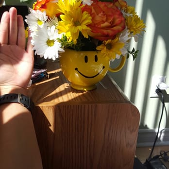 Helen Blakey Flowers - Florists Near Me - North York, Ontario