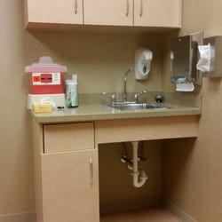 North Memorial Health Clinic - Maple Grove - Most uncomfortable toilet, ever.