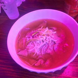 Top Tea Restaurant - P1. Combination Pho (L)