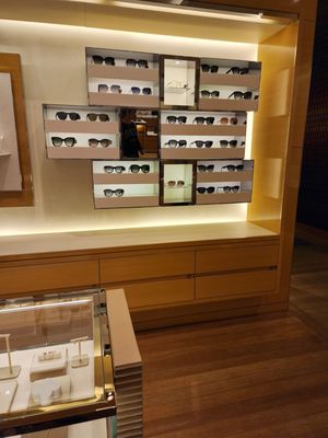 Louis Vuitton Aventura by null
