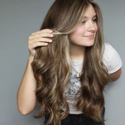 The Fox Salon - Highlights & haircut