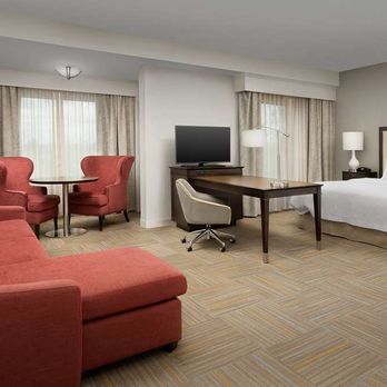 Hampton Inn & Suites Phoenix Tempe - Guest room - Hotels Near Me - Tempe, Arizona