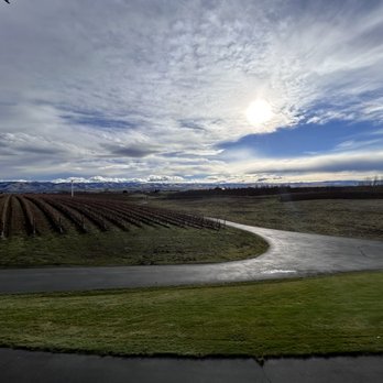 Pepper Bridge Winery - Walla Walla Valley - Wine Tasting Room Near Me - Walla Walla, Washington