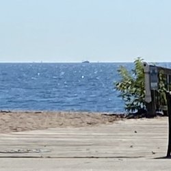 Savin Rock Conference Center - Plenty of benches to relax and soak up the sun