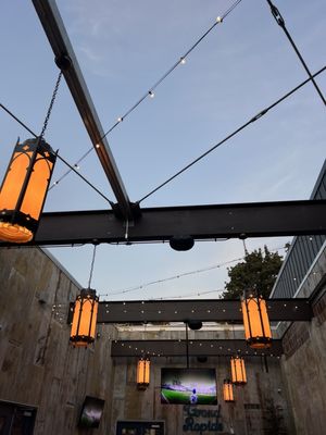 Blue Dog Tavern by null