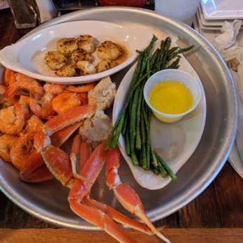 Bunky's Raw Bar & Grill - Sports Bars Near Me - Indialantic, Florida Bunky's Raw Bar & Grill - Sports Bars Near Me - Indialantic, Florida