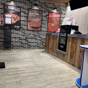 ドミノピザ ドミノピザ 美浜店 - Updated December 2025 - 18 Photos - 北谷町美浜