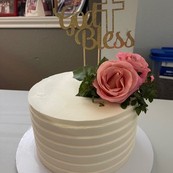 Kingdom Bakery - 8" cake (topper not included) with two roses for $120!! - Bakeries Near Me - Katy, Texas