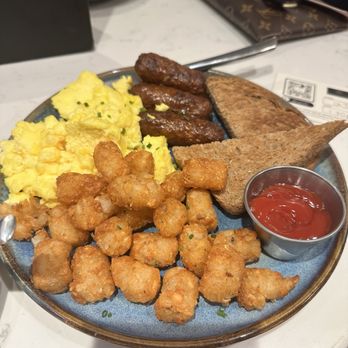 LH Rooftop - LH Breakfast - Cocktail Bars Near Me - Chicago, Illinois