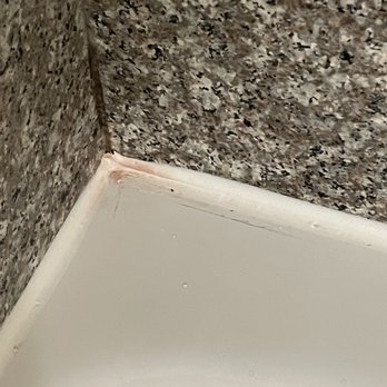 Comfort Suites Ocala North - Dirty bathroom after waiting hours for the room. - Hotels Near Me - Ocala, Florida