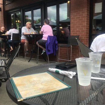 Bunratty Tavern - Our table on the outdoor patio. - Irish Near Me - Reading, Massachusetts