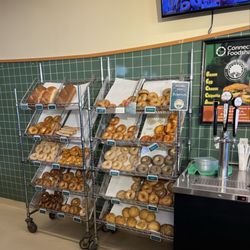 Between Rounds Bagel Deli & Bakery