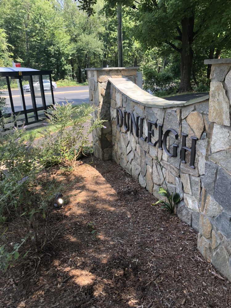 Slide of To The Rescue DMV Services