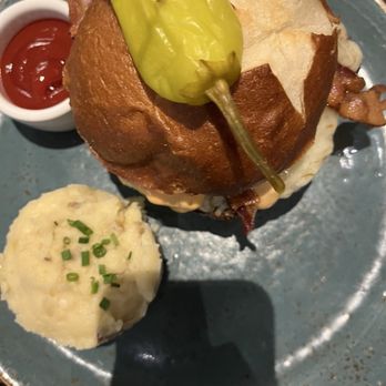 Chart House - Wagyu burger - Seafood Near Me - Las Vegas, Nevada Chart House - Wagyu burger - Seafood Near Me - Las Vegas, Nevada
