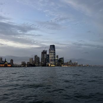 Classic Harbor Line New York - Boating Near Me - New York, New York