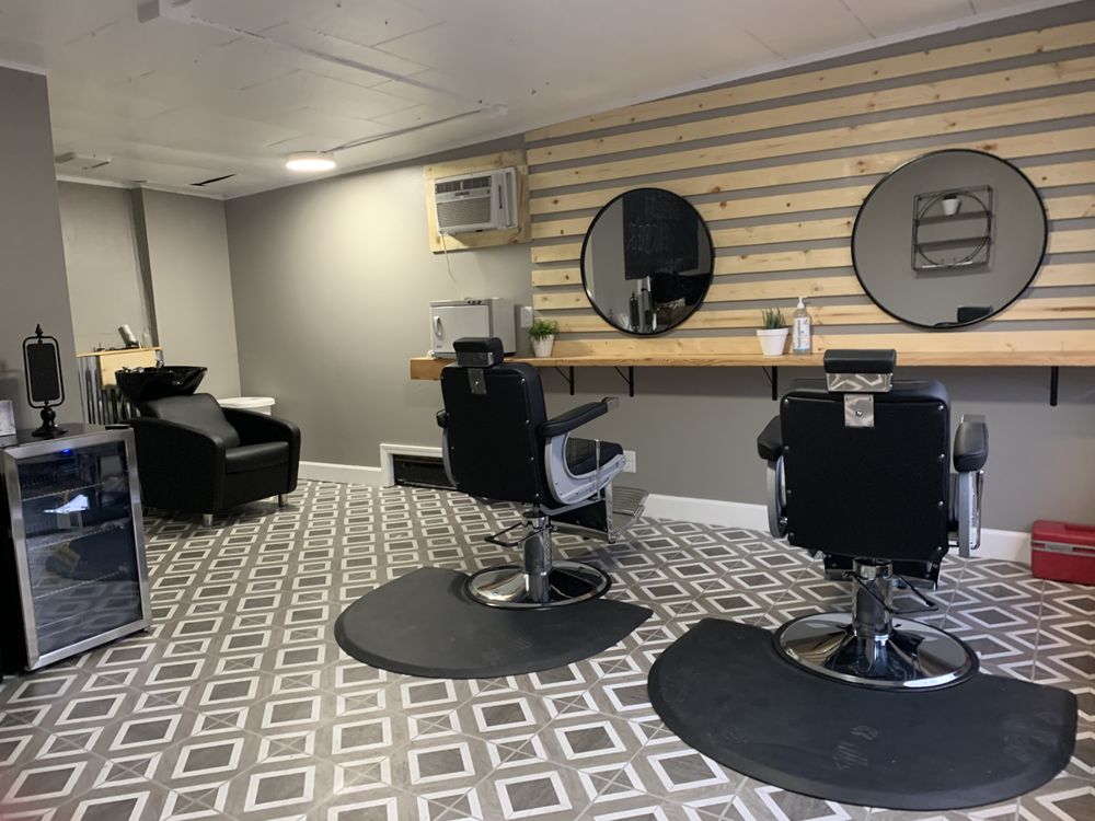Perry Street Barber Logo