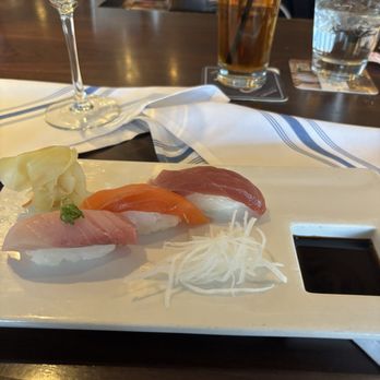 CōV Edina - Nigiri - Cocktail Bars Near Me - Edina, Minnesota
