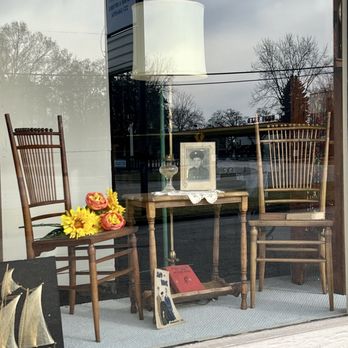 TREASURE HUNT ANTIQUES - Updated August 2025 - 17 Photos