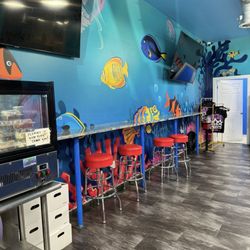 Bucas's Seafood and More - Inside
