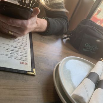 Industria Pizzeria + Bar - Wifi at perky Cyprus tables - Wine Bars Near Me - Grand Bend, Ontario