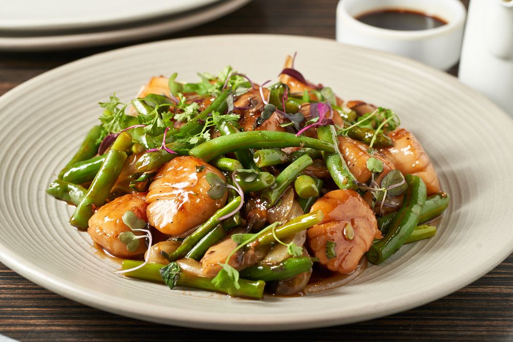 Ling & Louie's Asian Bar and Grill