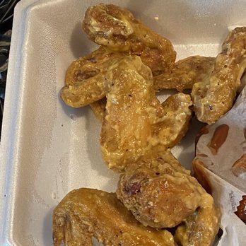 Slapping Wings - Garlic Parmesan wings, delicious - Chicken Wings Near Me - Columbus, Ohio