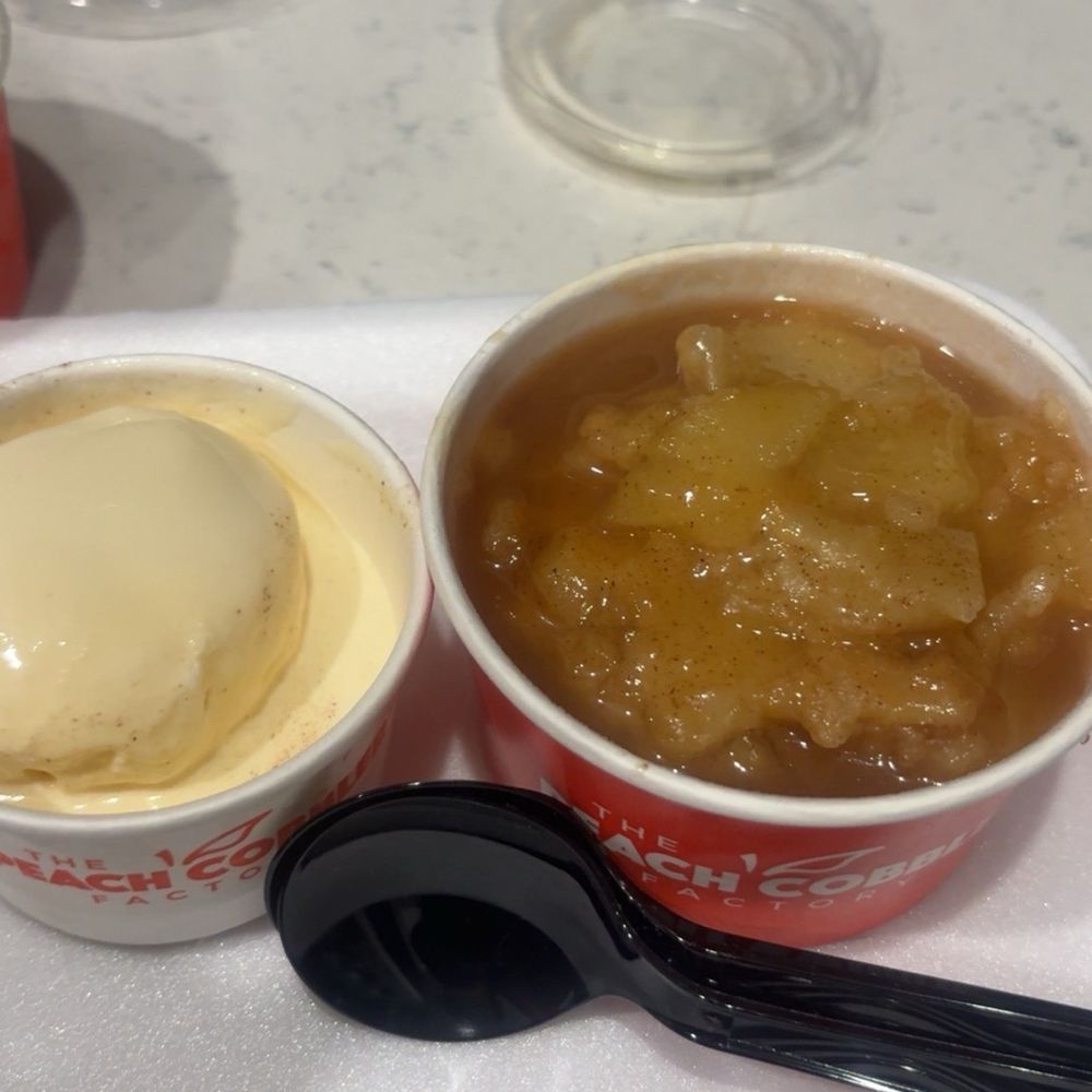 Peach Cobbler Factory - Peach cobbler - Desserts Near Me - Round Rock, Texas