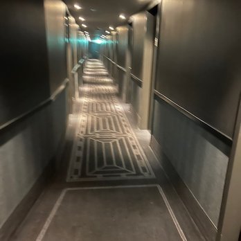 Ruby Mimi Hotel & Bar - Interior hallways in the hotel. - Hotels Near Me - Zürich, ZH