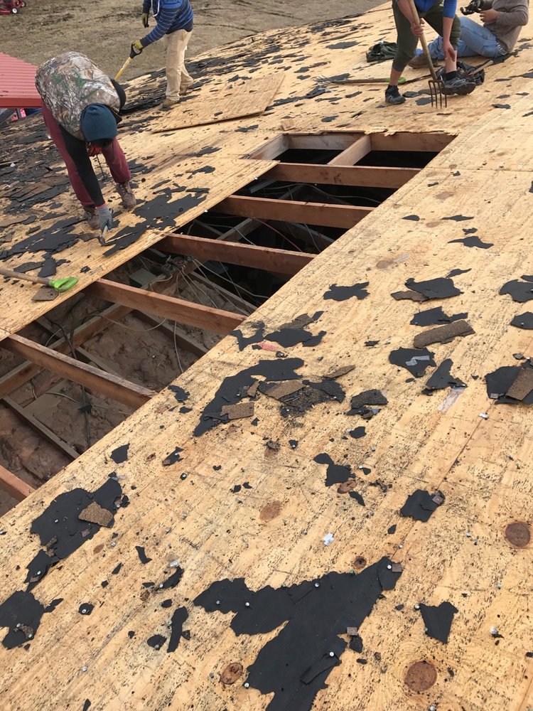 Slide of Rick's Roofing & Construction