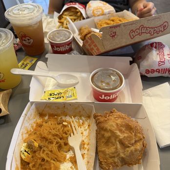 Jollibee - Palabok with chicken - Chicken Shop Near Me - San Antonio, Texas