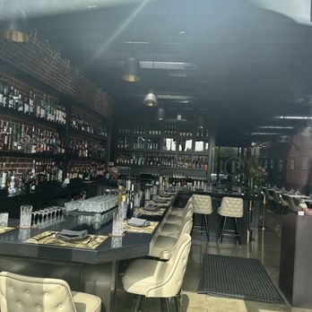 Porterhouse - Bar area from outside - Steakhouses Near Me - El Segundo, California Porterhouse - Bar area from outside - Steakhouses Near Me - El Segundo, California