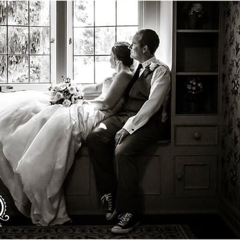 Wallflower Photography - One of the many artistic posed shots. This is the one I fell in love with and will be getting it on a canvas. - Photographers Near Me - Tacoma, Washington