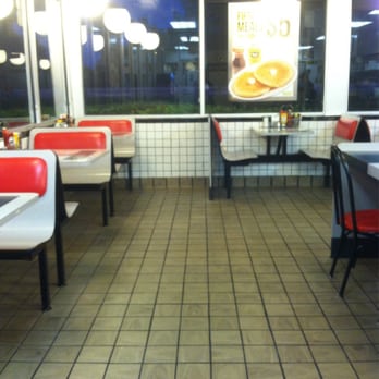 Waffle House - Fort Pierce - More decor - Diners Near Me - Fort Pierce, Florida
