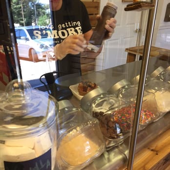 Toasted Mallow - The process! - Desserts Near Me - Gilbert, Arizona Toasted Mallow - The process! - Desserts Near Me - Gilbert, Arizona