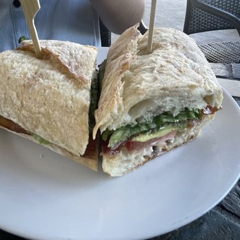 Le Cafe De Paris - Blt with avocado - Coffee & Tea Near Me - Orlando, Florida Le Cafe De Paris - Blt with avocado - Coffee & Tea Near Me - Orlando, Florida