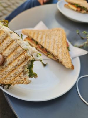 Henner-Sandwiches by null