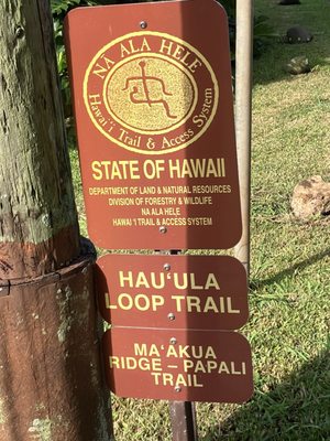 Hauʻula Loop Trail by null
