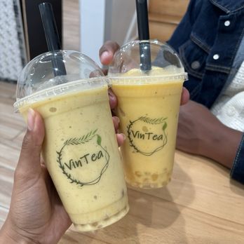 VinTea - Smoothies: left = kiwi banana mango + lychee popping boba; right = mango and banana + crystal boba - Bubble Tea Near Me - Chicago, Illinois VinTea - Smoothies: left = kiwi banana mango + lychee popping boba; right = mango and banana + crystal boba - Bubble Tea Near Me - Chicago, Illinois