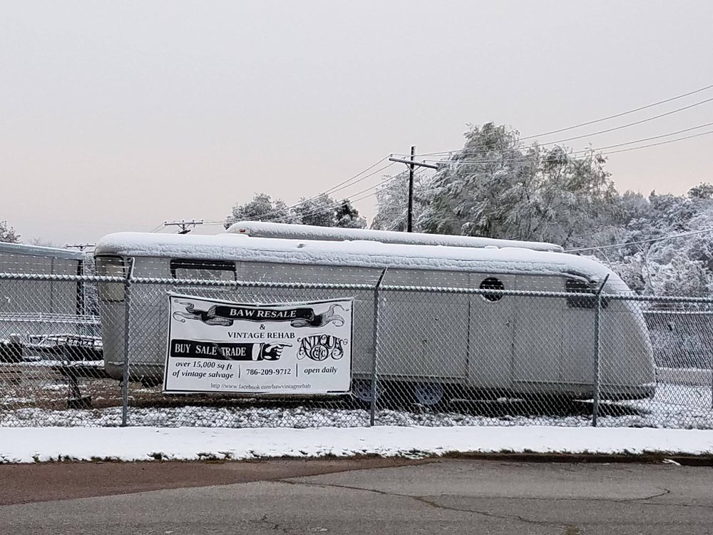 BAW RESALE AND INTERIORS Updated September 2024 123 Photos 1096