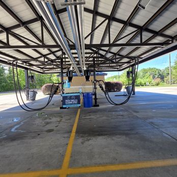 Tidal Wave Auto Spa - Kennesaw - Covered self-service vacuums and trash cans. - Car Wash Near Me - Kennesaw, Georgia Tidal Wave Auto Spa - Kennesaw - Covered self-service vacuums and trash cans. - Car Wash Near Me - Kennesaw, Georgia