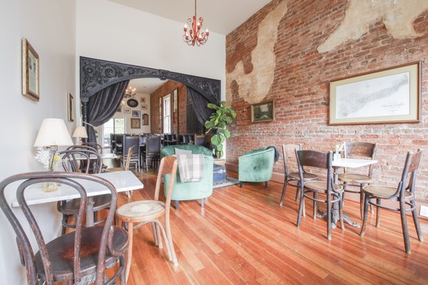 Imperial Hotel & Restaurant by null