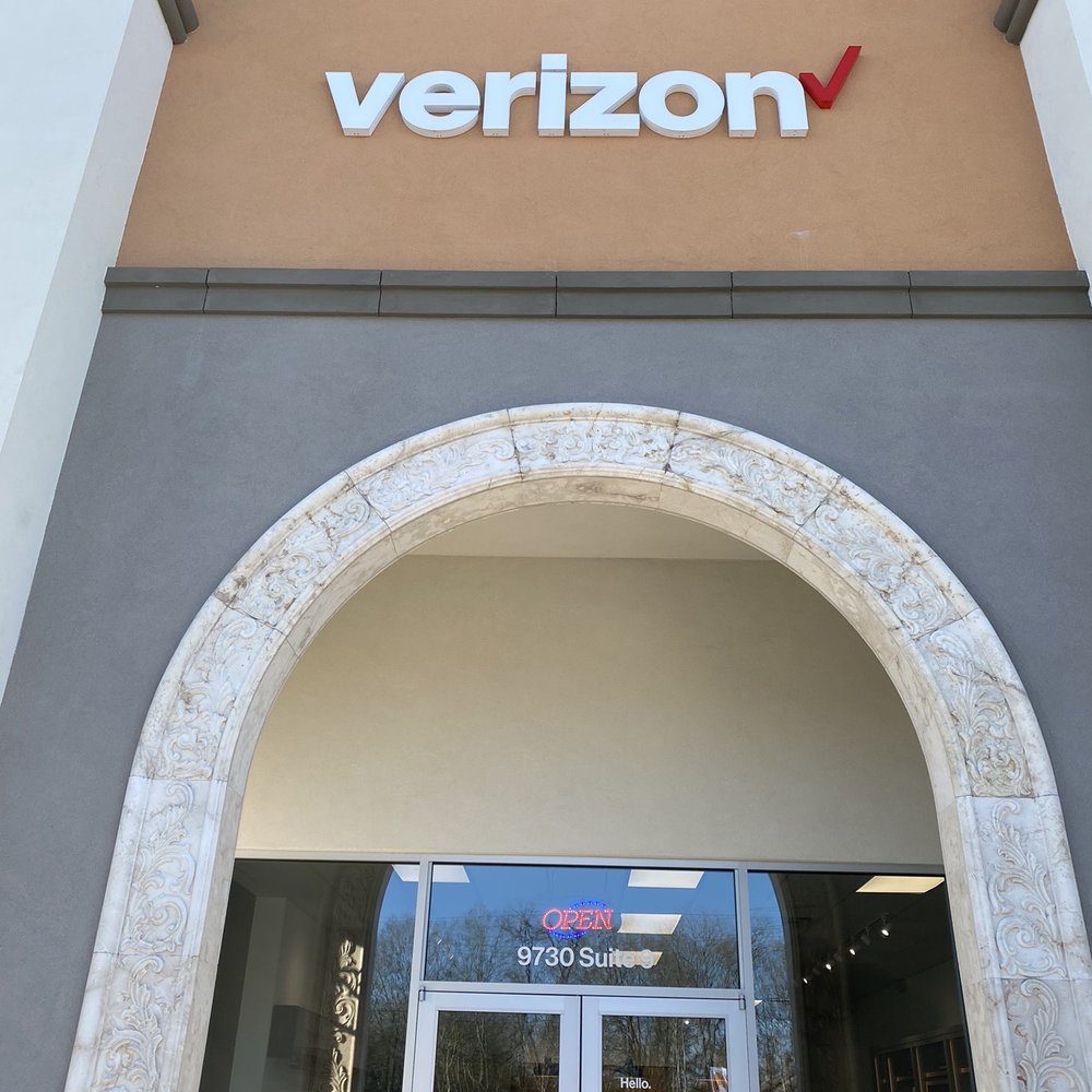 Tcc - Looks like a real Verizon! - Mobile Phones Near Me - Baton Rouge, Louisiana