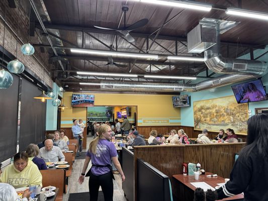 QC Coffee and Pancake House by null